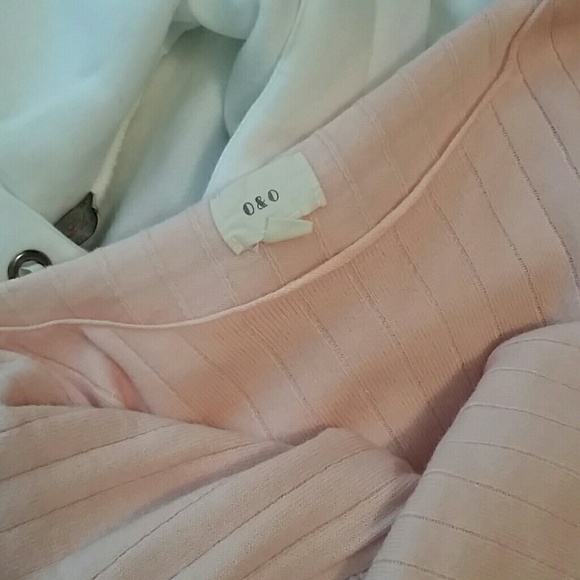 LAST 1!  Host Pick Gorgeous blush sweater - Picture 2 of 3